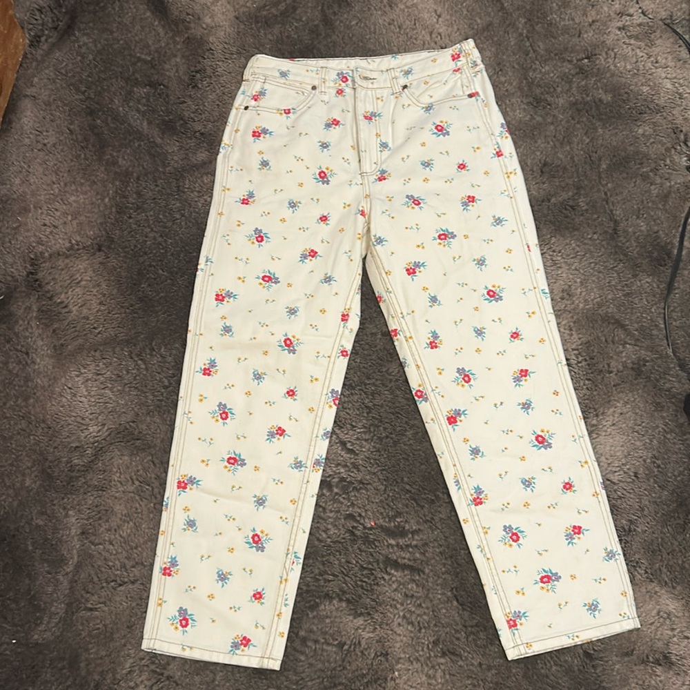 Billabong and wrangler jeans size women’s 27
